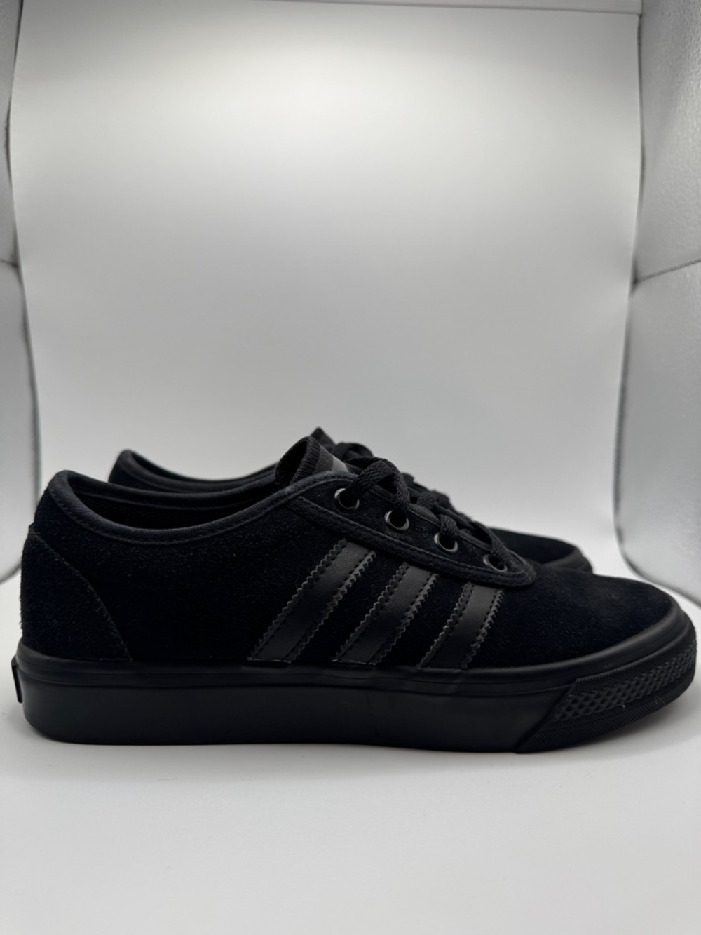 Adidas Adi-Ease Triple Black Suede Skate Shoes Men's Size 5